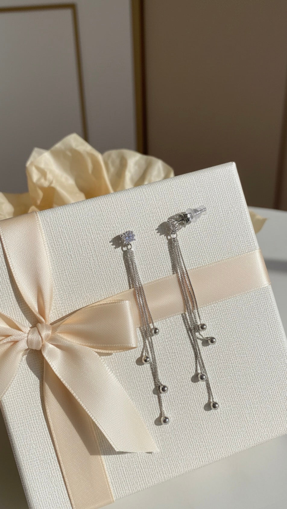 Zirconia tassel chain earrings