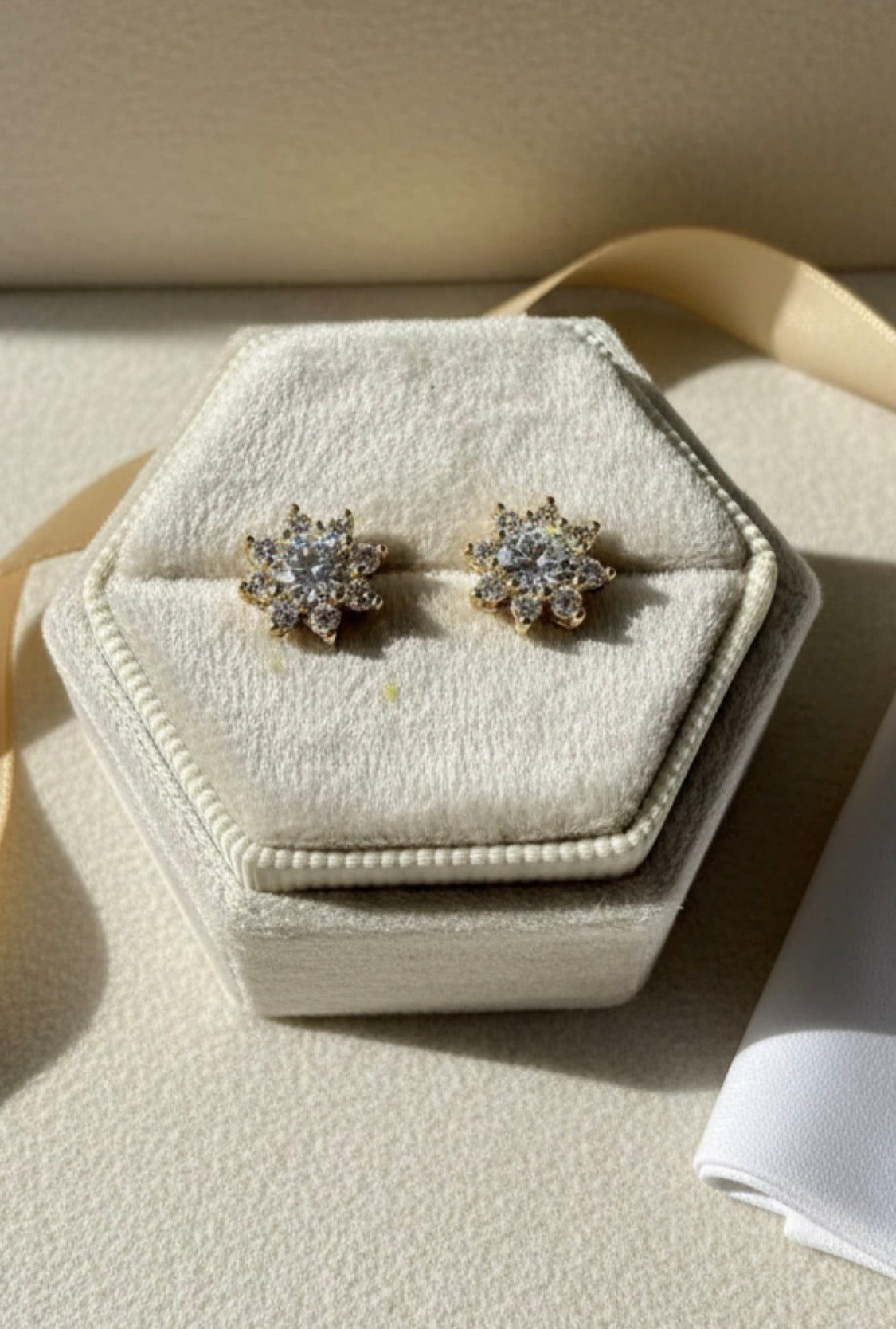 Florar Zirconia Stud Earrings