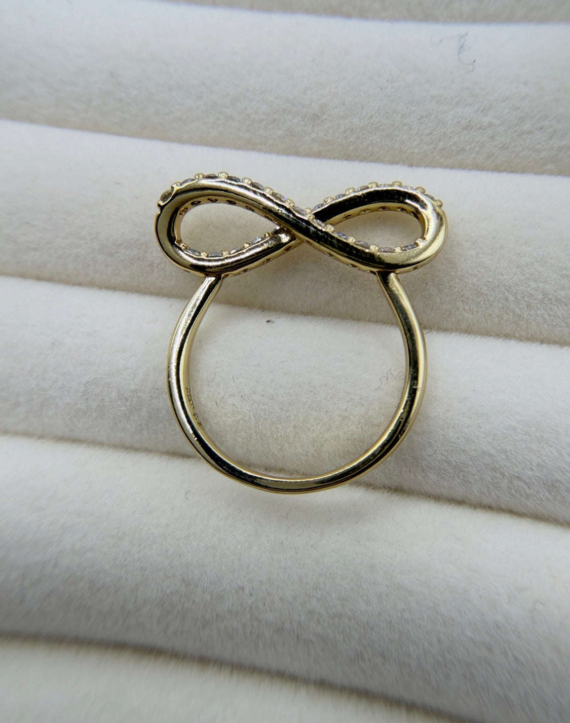 Infinity ring
