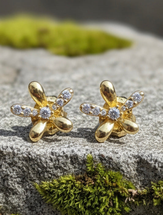 Daisy Stud Earrings