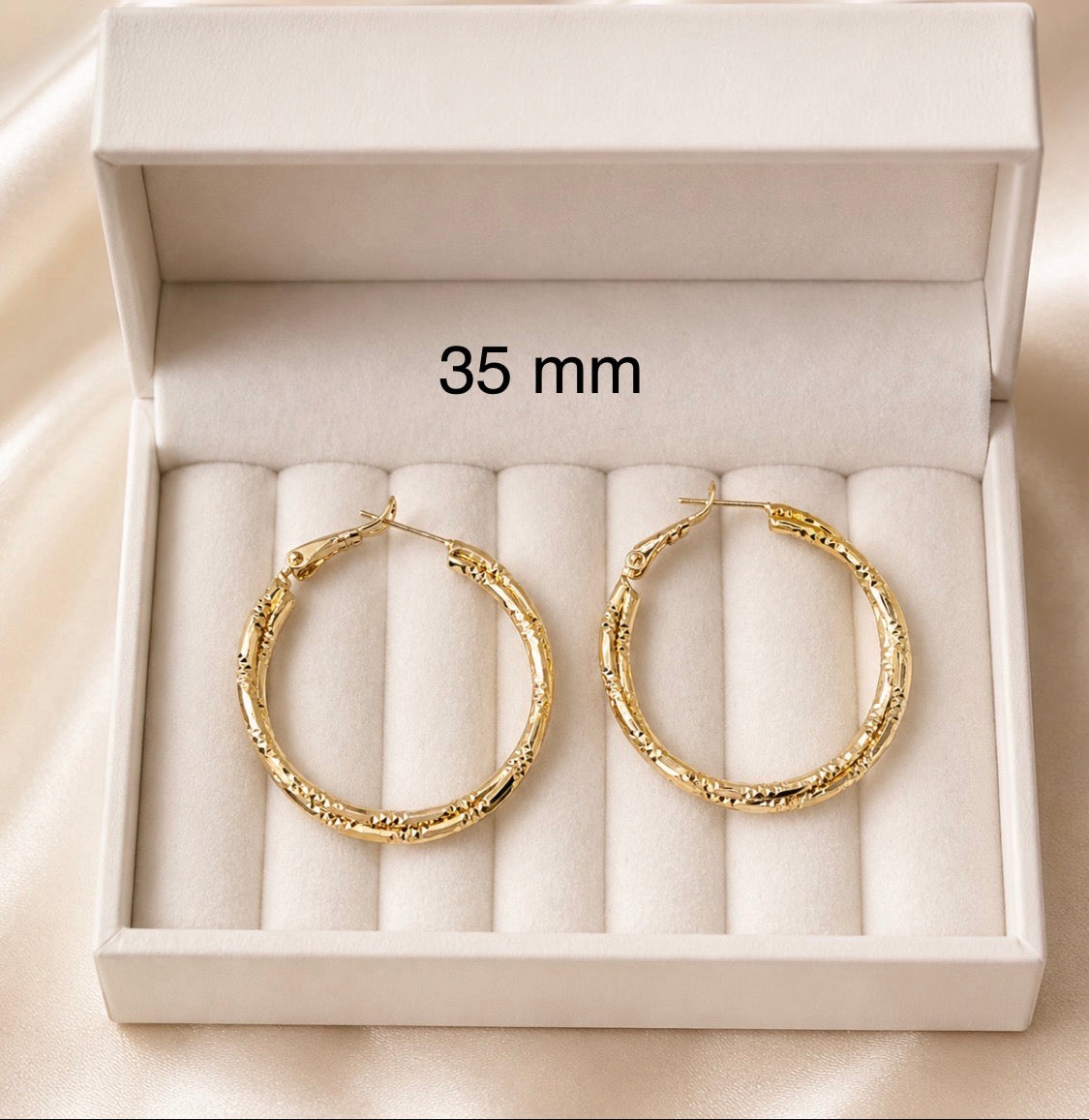 Doble Intertwined Hoop Earrings