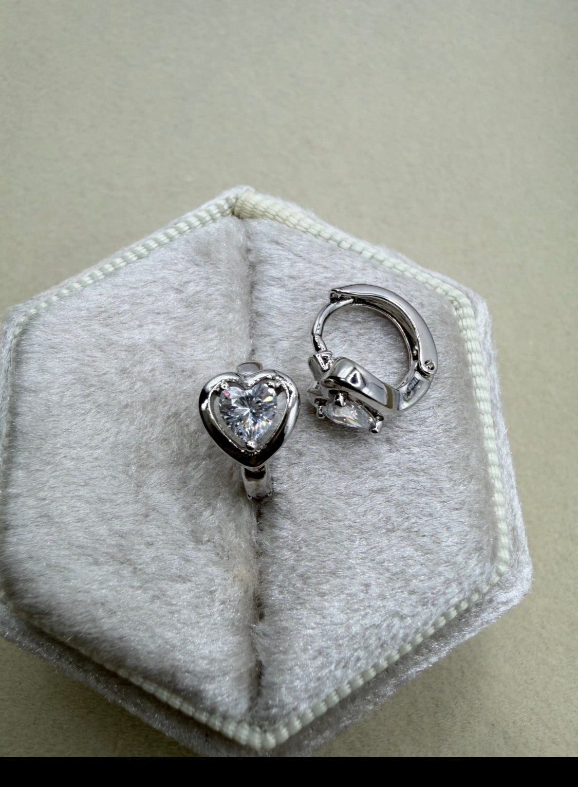 Heart Zeiconia Huggie Earrings