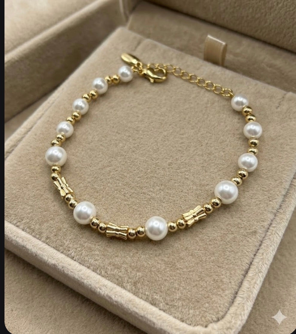 Pearl bracelet