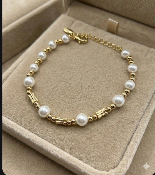 Pearl bracelet