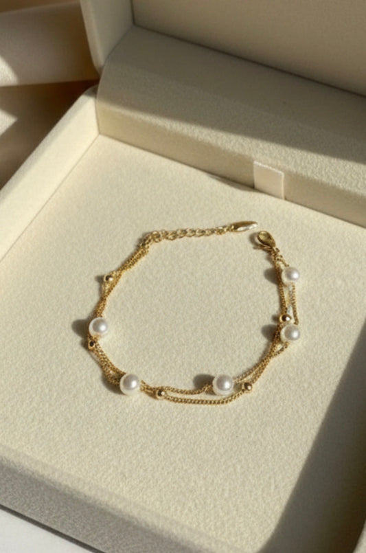 Faux pearl chain bracelet
