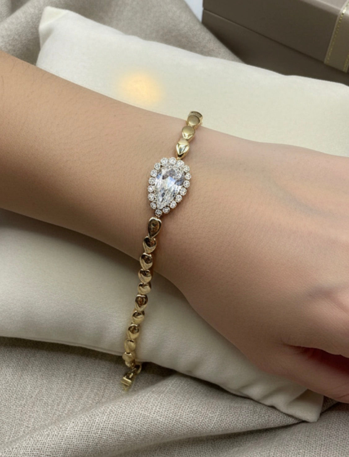 Pear Cut-ZC Bracelet