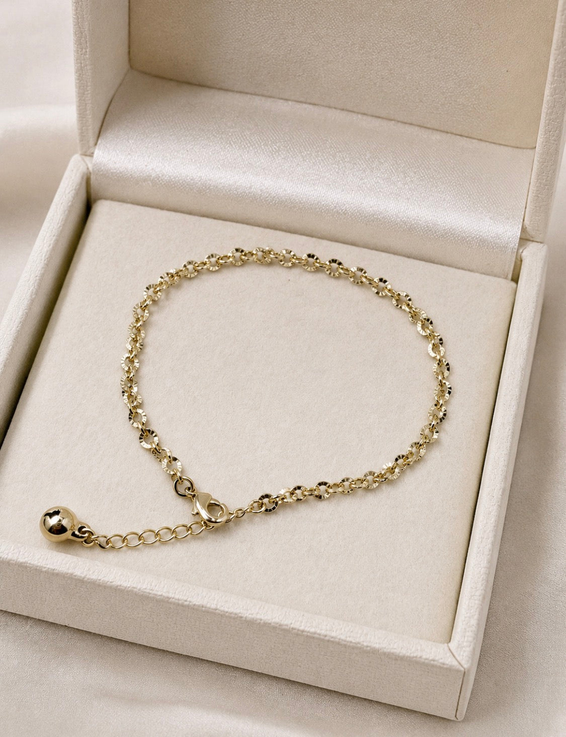 Textured Chain Bracelet